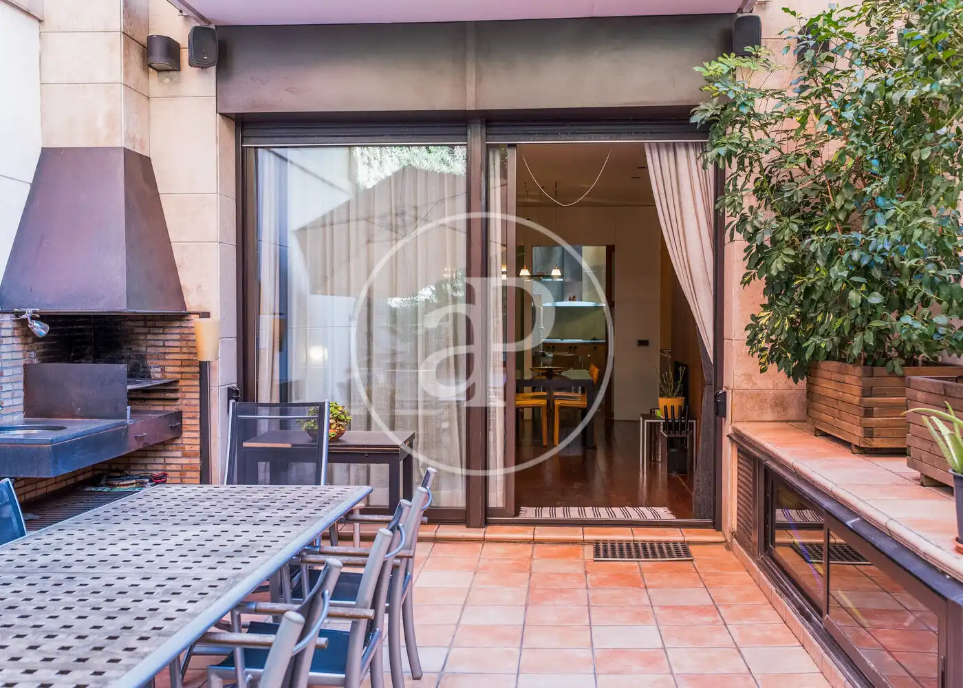 Terraza de Casa adosada en venta en Barcelona con Aire acondicionado, Calefacción y Jardín privado