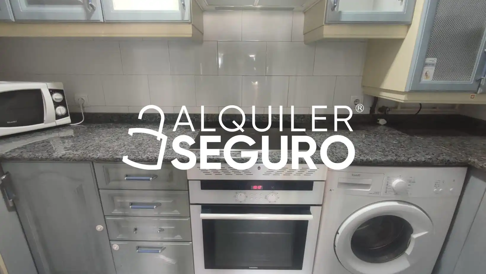 Kitchen of Flat for rent in Madrid  with Air Conditioner, Heating and Terrace