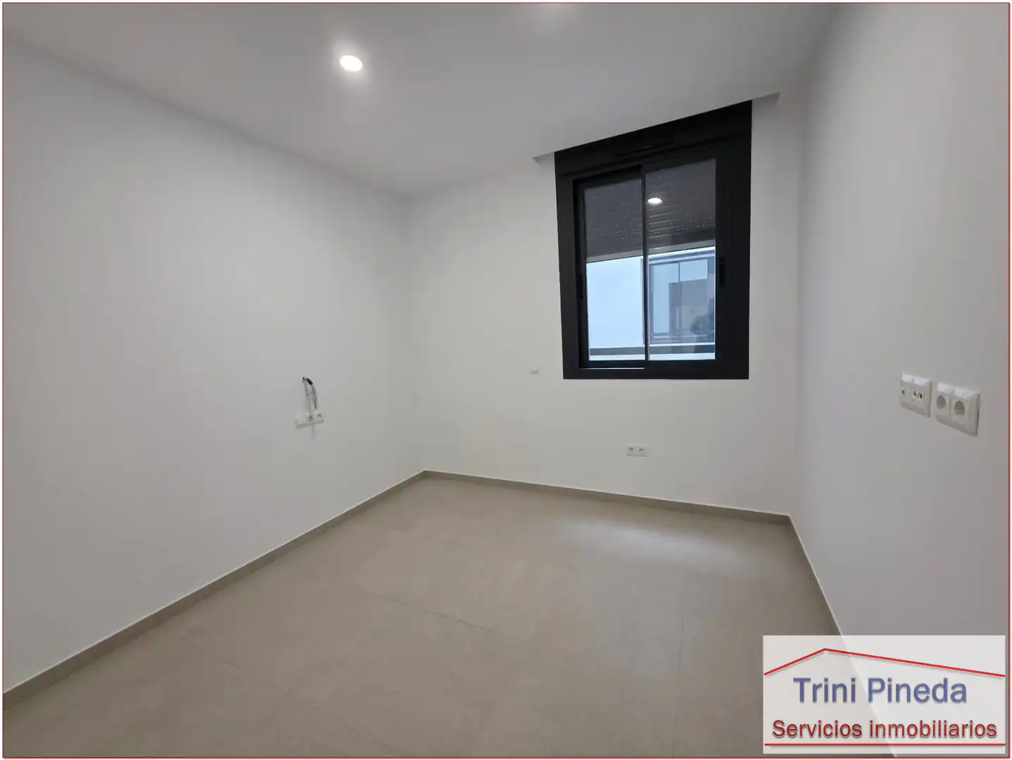 Bedroom of Flat for rent in Sevilla  with Air Conditioner, Heating and Terrace