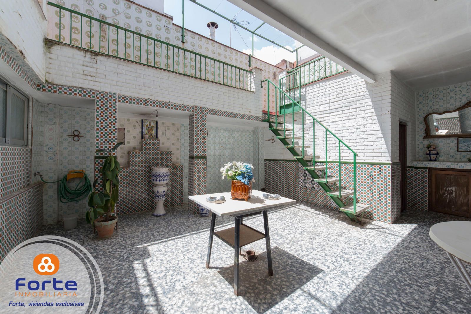 Jardí de Casa o xalet en venda en  Córdoba Capital amb Moblat