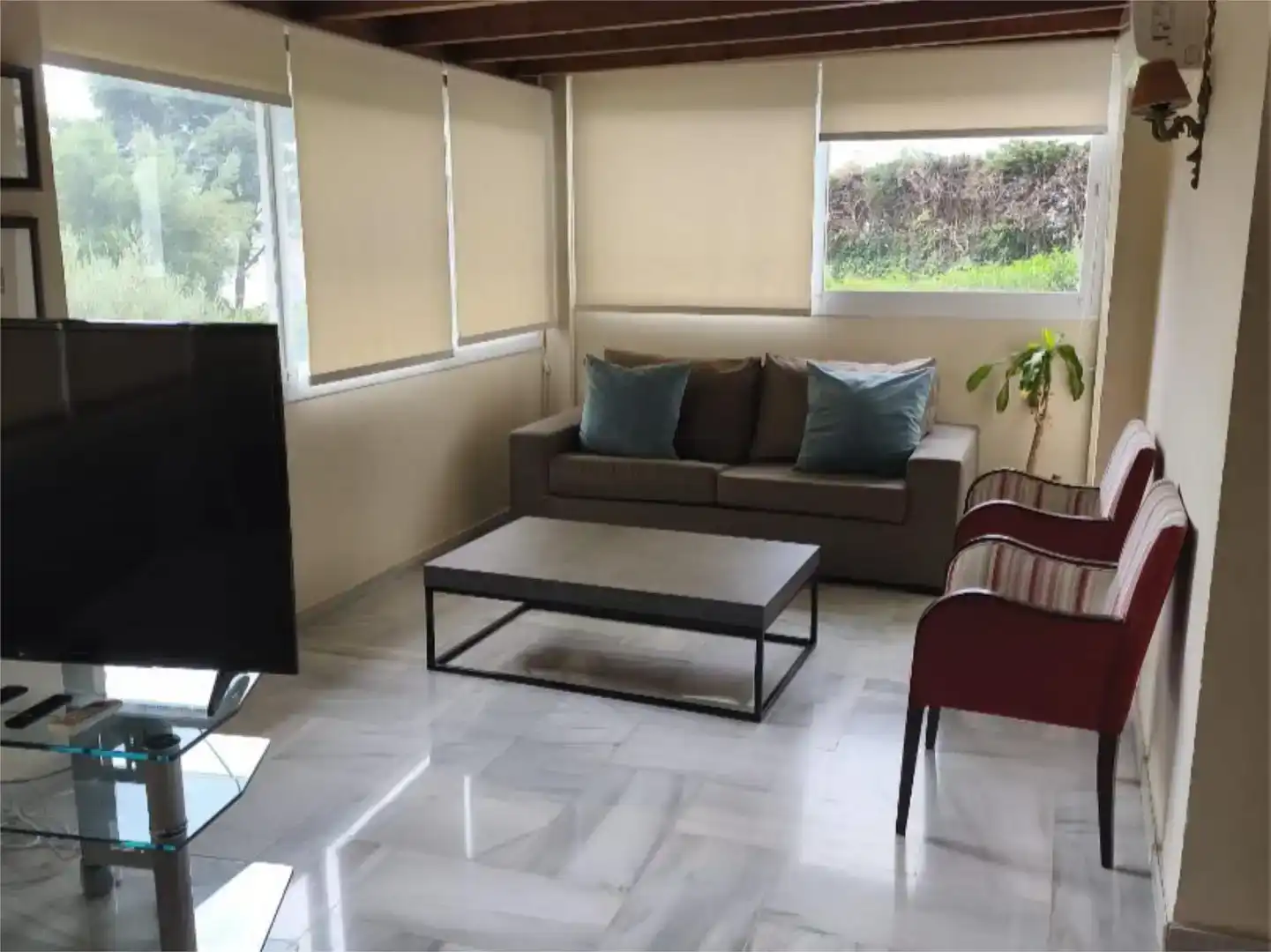 Sala de estar de Piso en venta en Marbella con Aire acondicionado y Piscina