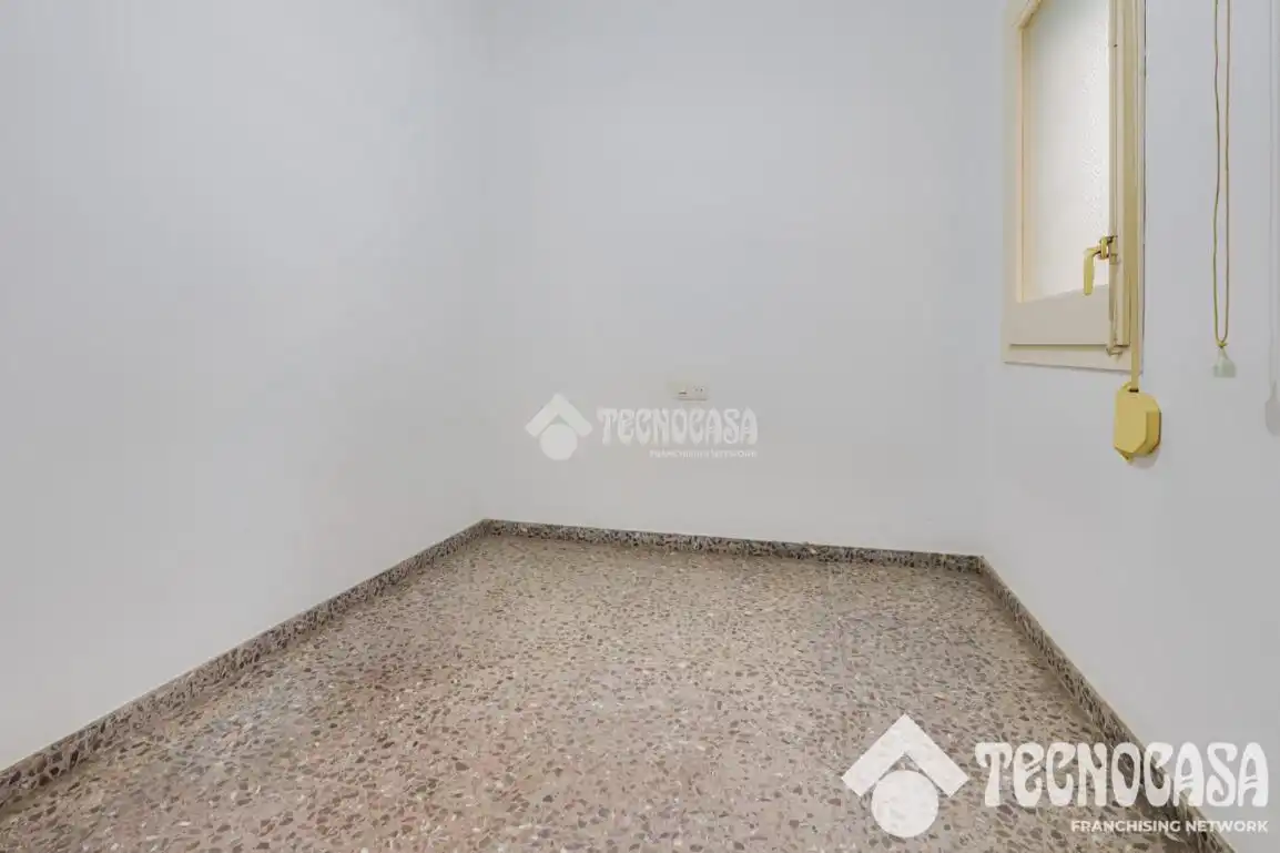 Piso en venta en Carrer del Consell de Cent, Hostafrancs