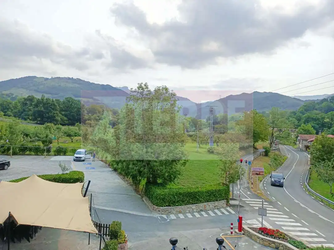 Außenansicht von Wohnungen zur Miete in Oiartzun mit Heizung