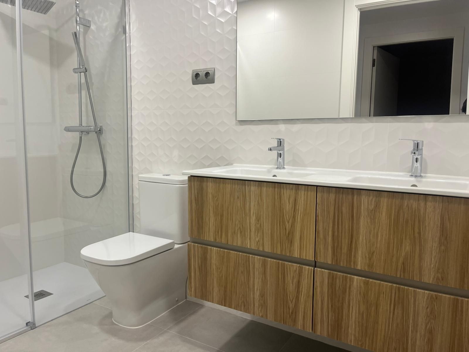 Bathroom of Flat for sale in Sabadell  with Heating, Parquet flooring and Balcony