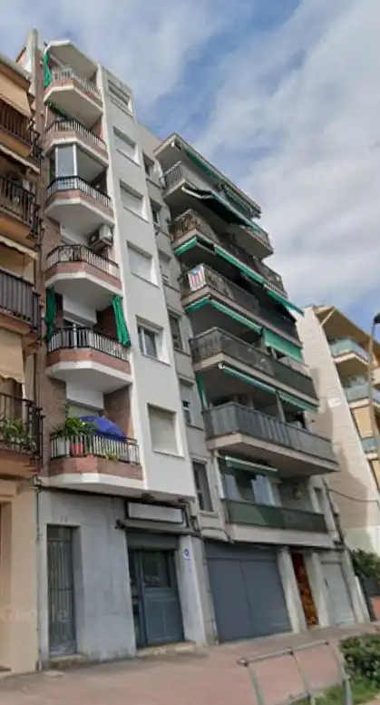 Vista exterior de Apartament en venda en Arenys de Mar amb Balcó