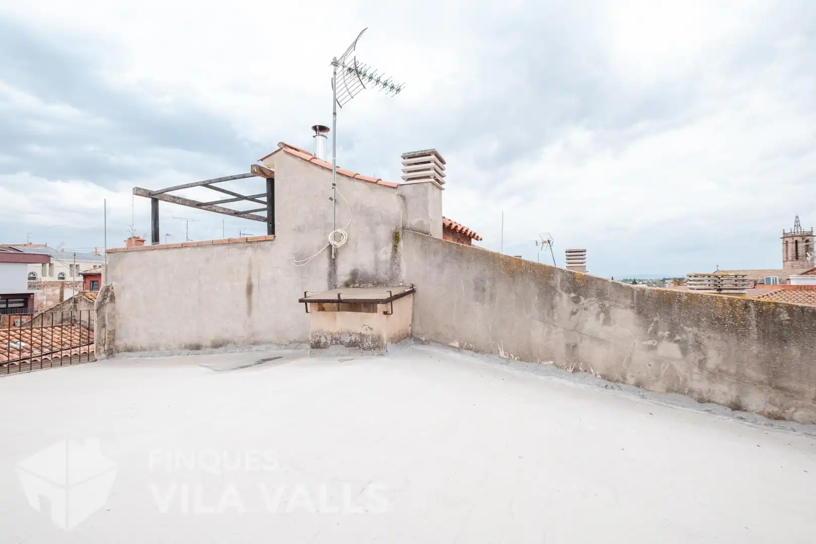 Terraced house for sale in MAJOR