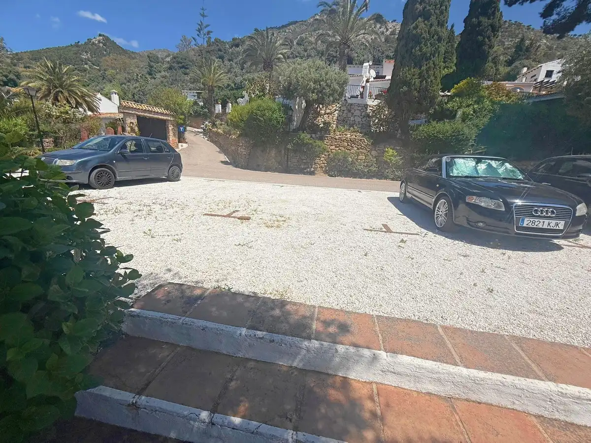 Parking de Casa adosada en venta en Mijas con Aire acondicionado, Calefacción y Jardín privado
