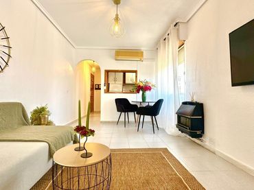 Studio with lift for sale in Avenida Robleda 33