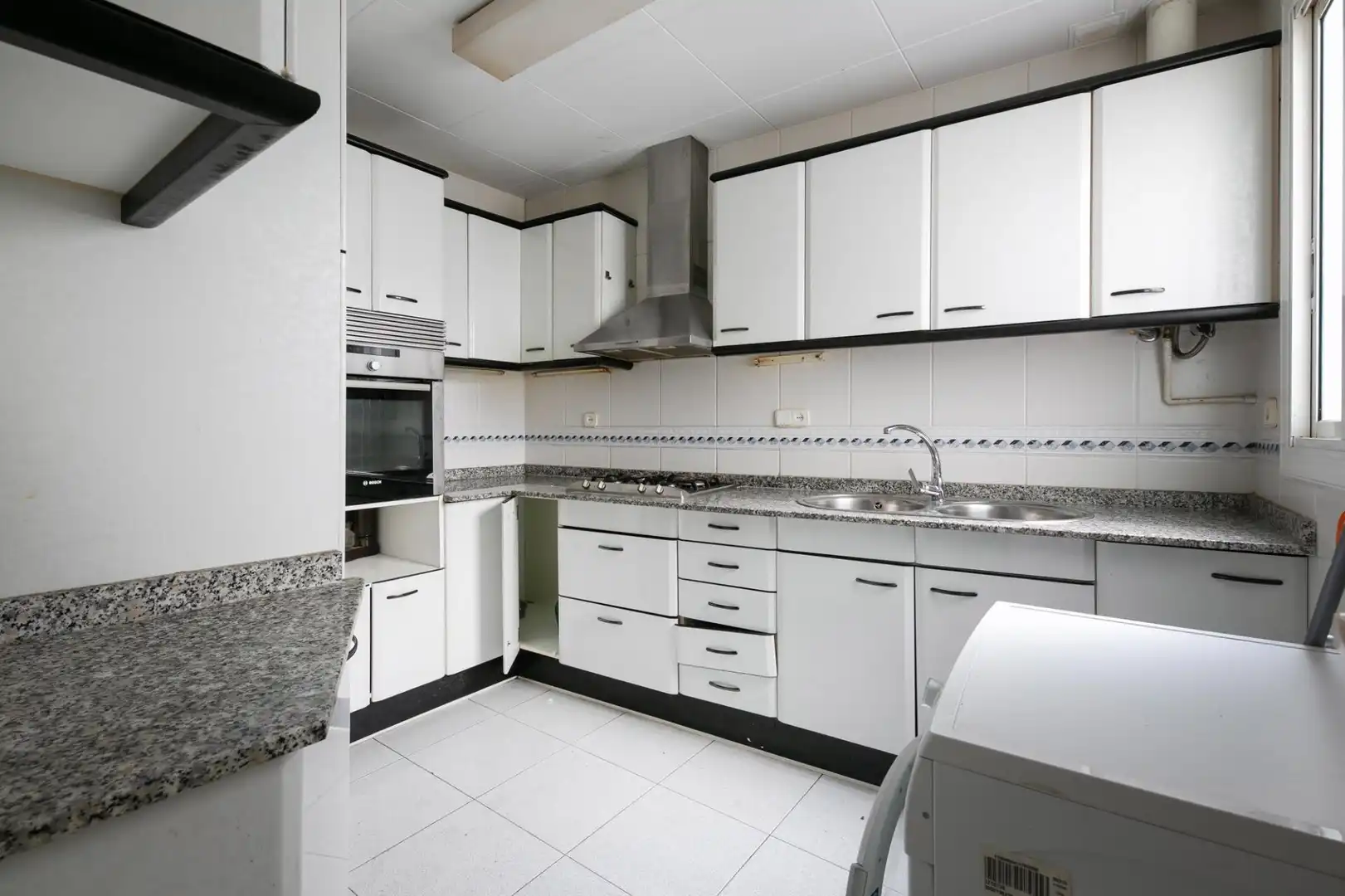Kitchen of Flat for sale in Barcelona