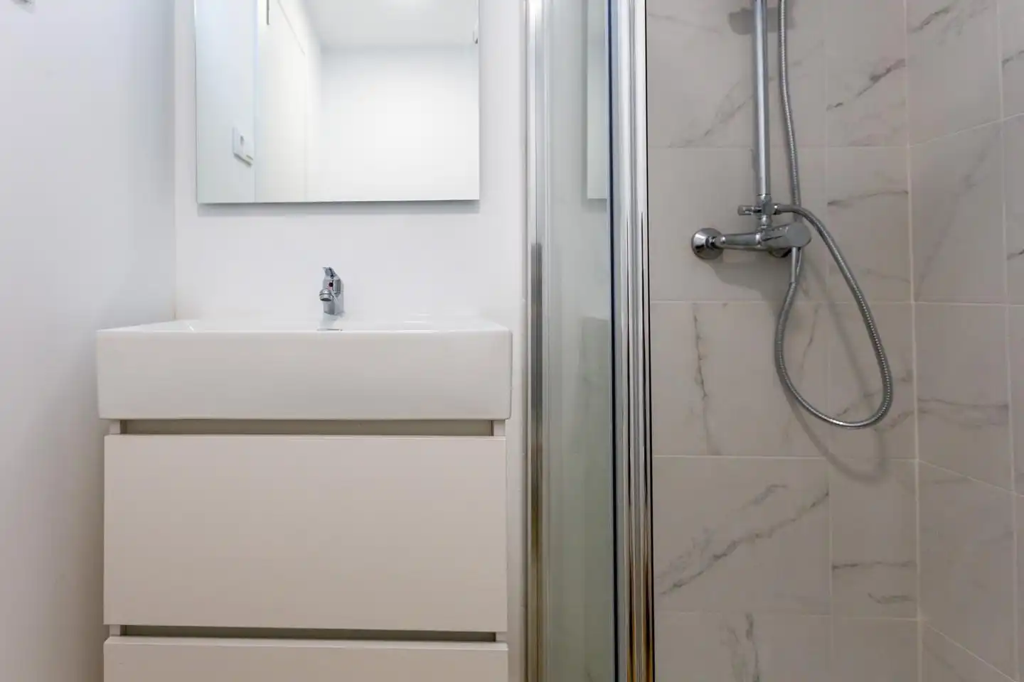 Baño de Piso para compartir en A Coruña Capital  con Calefacción
