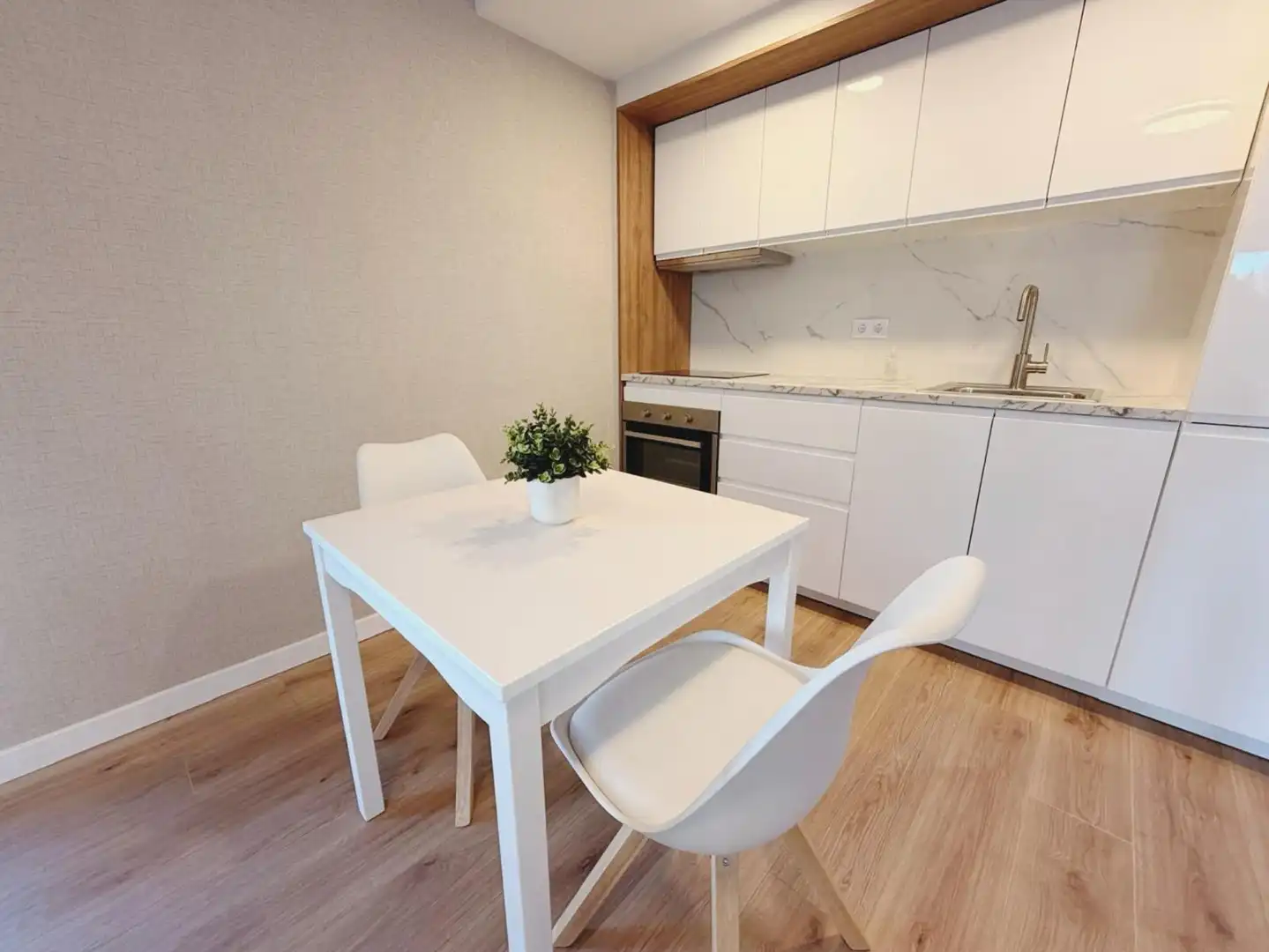 Apartamento con terraza en venta en Avenida Avenida Gamonal, imagen 11
