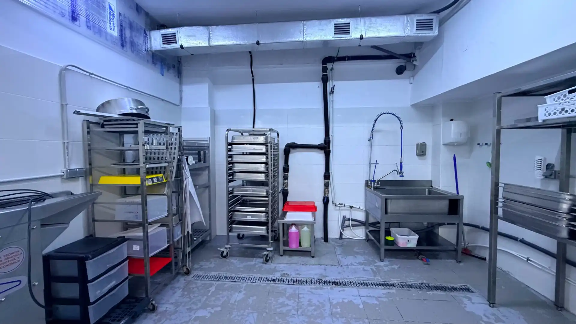Business premises for transfer in Les Corts, imagen 7