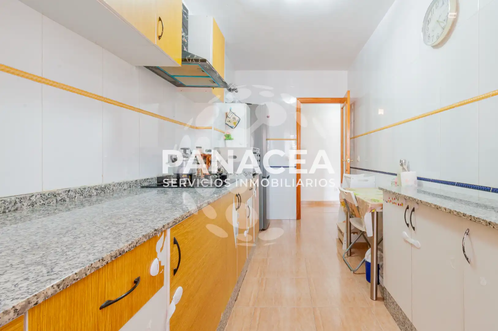 Cocina de Piso en venta en Vícar con Amueblado, Microondas y TV