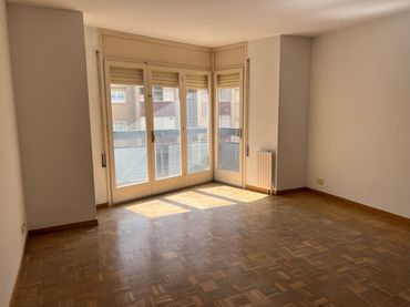 Flat with balcony for sale in Carrer AVENIR