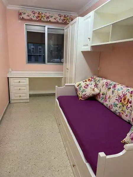 Habitación de Piso de alquiler en Telde con Terraza y Amueblado