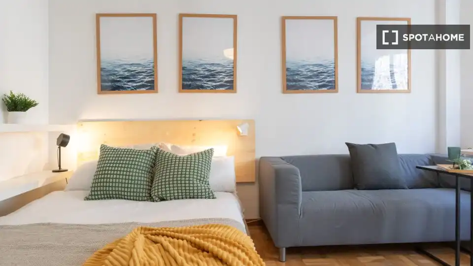 Room in Madrid, Madrid