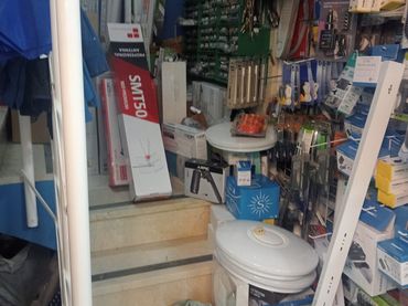 Local comercial en venda a Doctor Villar