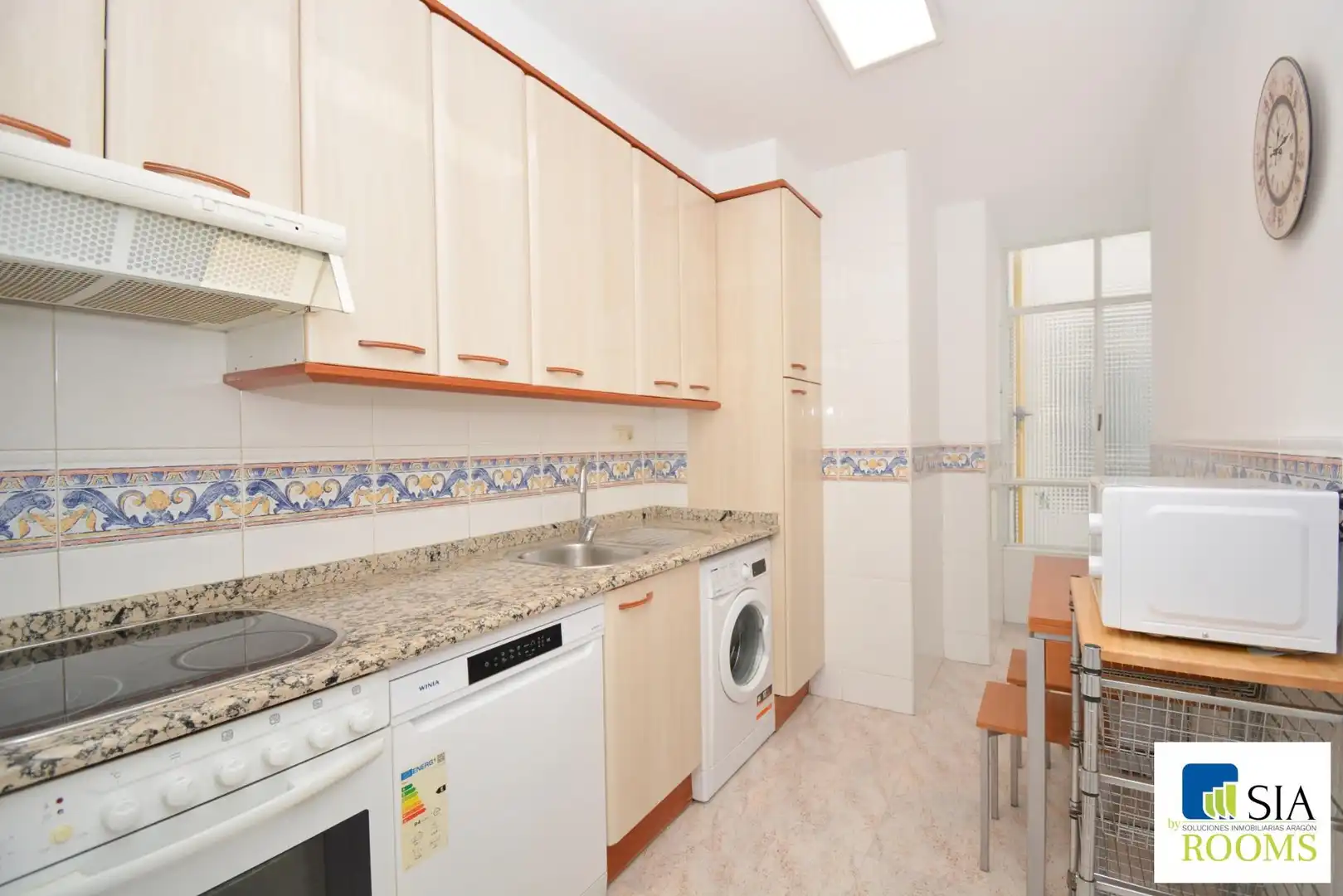 Cocina de Piso para compartir en Zaragoza con Calefacción, Terraza y Amueblado