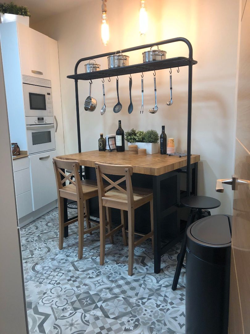 Kitchen of Flat for rent in Salamanca Capital  with Air Conditioner, Heating and Parquet flooring