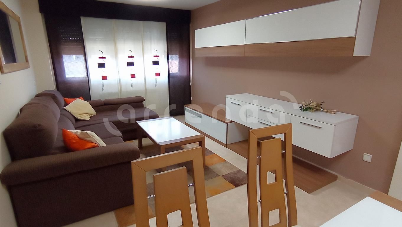 Duplex to rent in Príncipe De Asturias, Alovera
