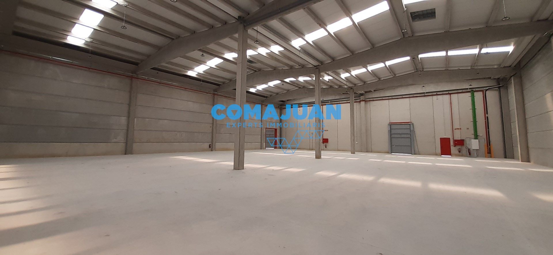 Nau industrial de lloguer en Montornès del Vallès