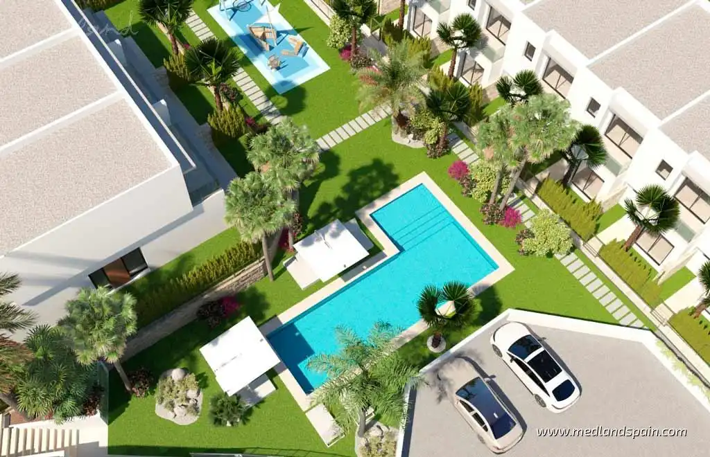 Terraced house with pool for sale in Golf Bahía, imagen 9