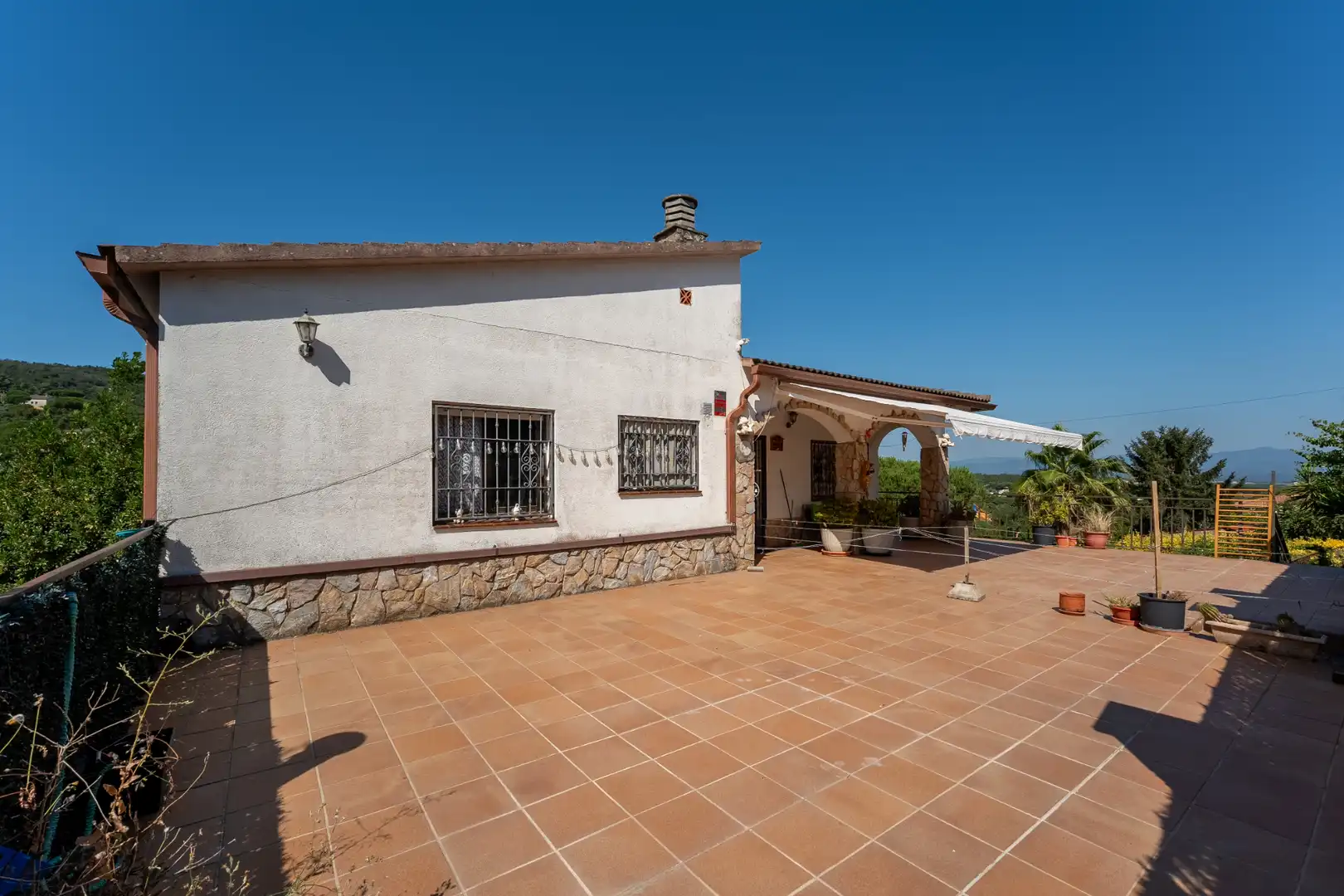 Vista exterior de Casa o xalet en venda en Maçanet de la Selva amb Calefacció, Jardí privat i Terrassa