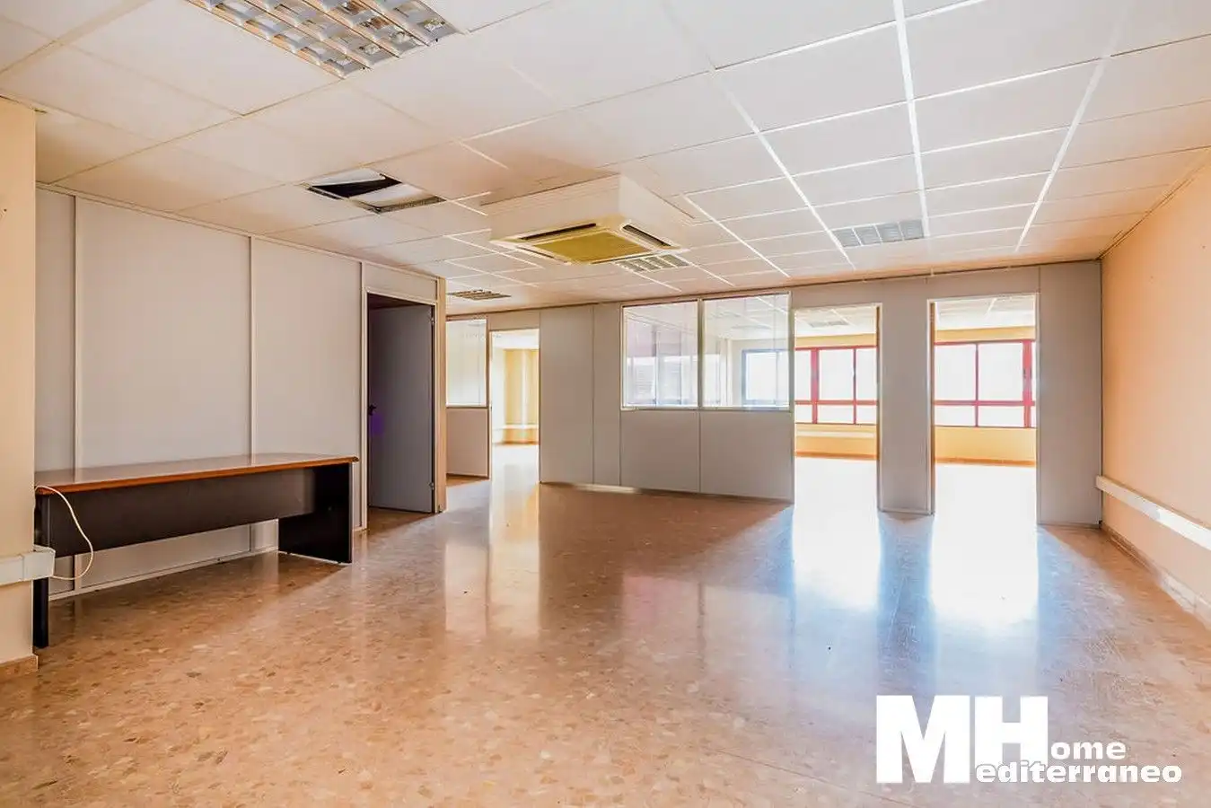 Office for sale in Vila-real  with Air Conditioner and Heating