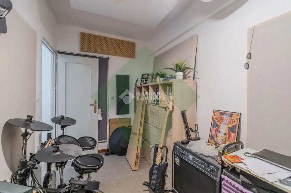 Piso en venta en Madrid con Calefacción y Terraza