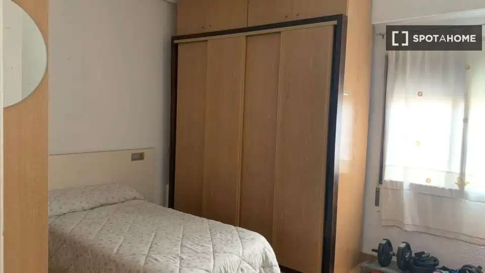 Bedroom of Flat for share in Alicante / Alacant  with Air Conditioner, Terrace and Furnished