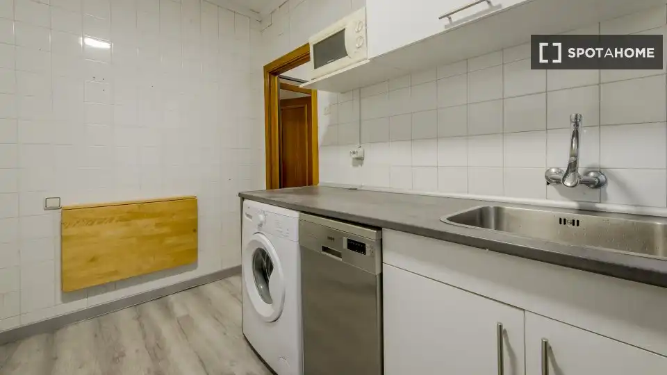 Room in Ciudad Jardín