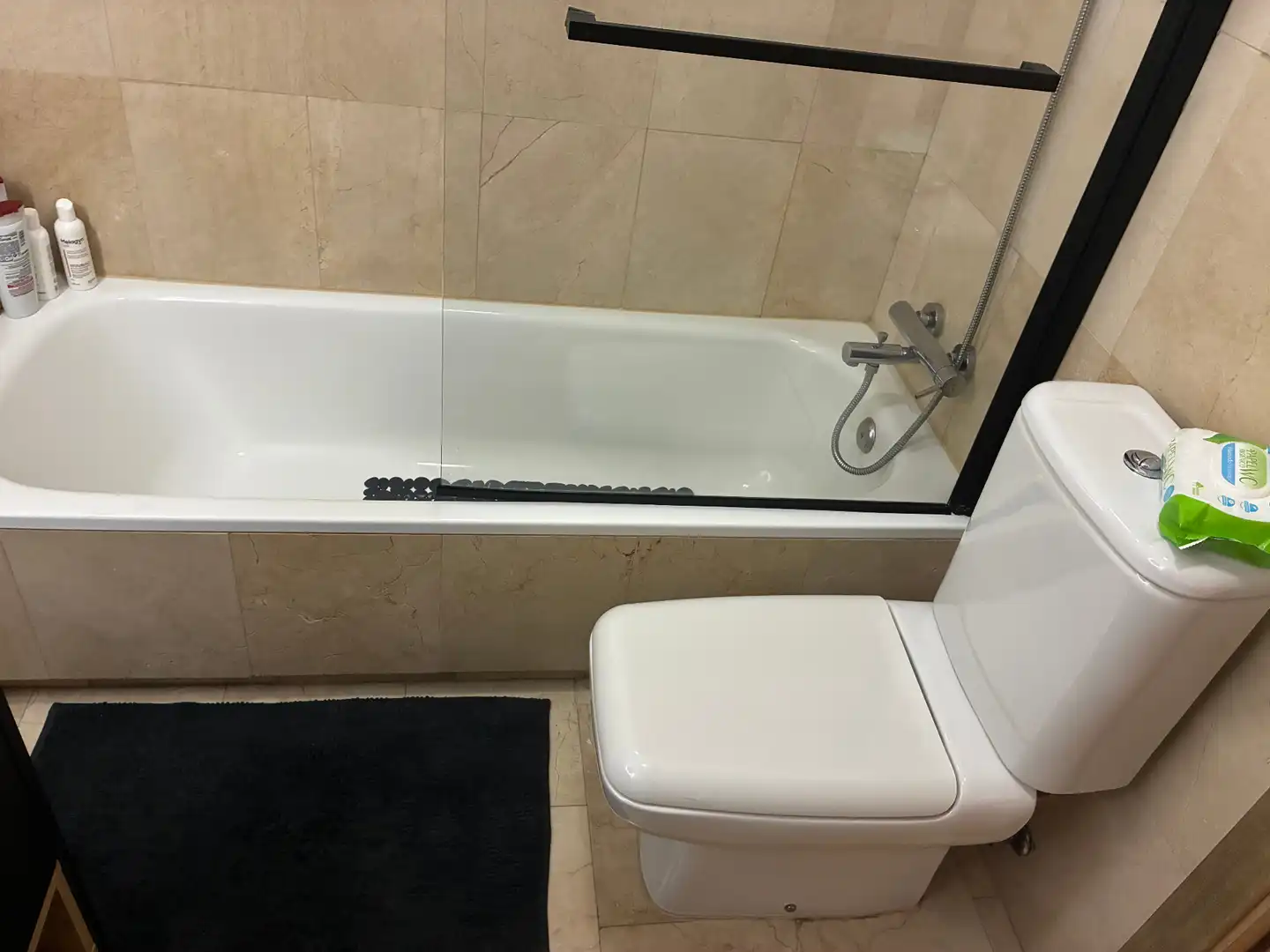 Badezimmer von Wohnung zum Verkauf in Los Barrios mit Terrasse und Gemeinschaftspool