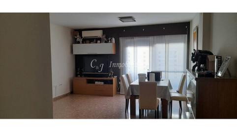 Foto 2 de Pis en venda a Avenida de Abril - 9 de Octubre, Sagunto / Sagunt