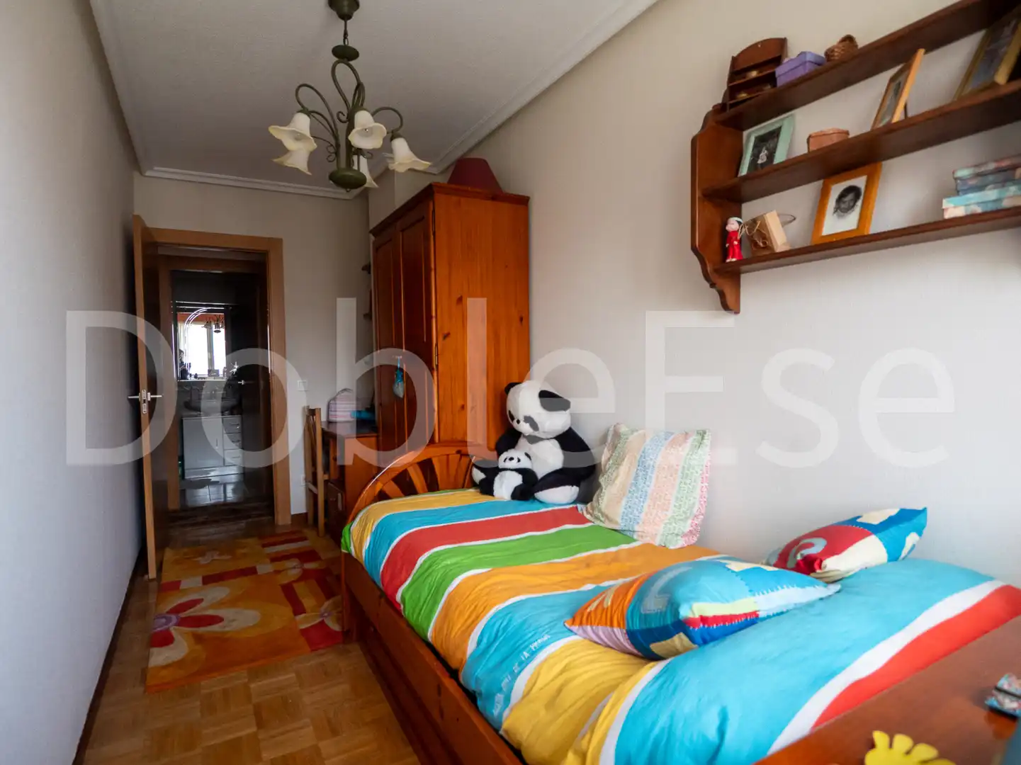 Habitación de Piso en venta en Gijón  con Calefacción, Parquet y Trastero