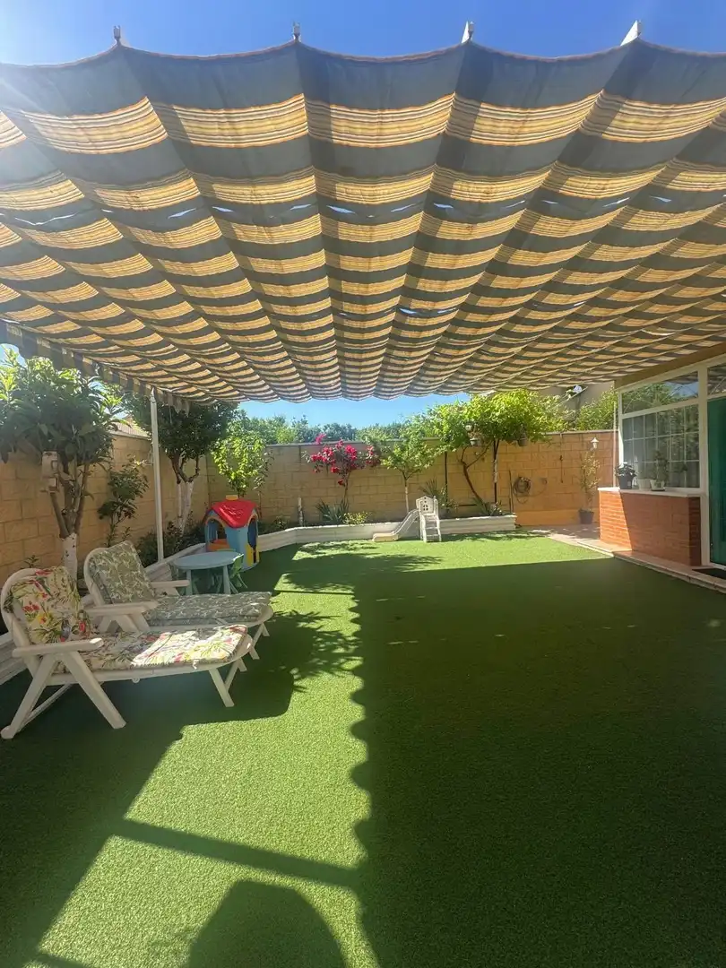 Terraza de Casa adosada en venta en Pozo de Guadalajara con Aire acondicionado, Calefacción y Jardín privado