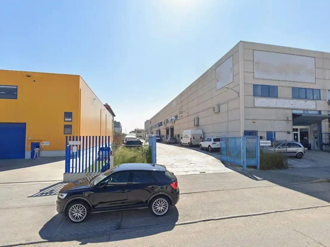 Exterior view of Industrial buildings for sale in Madrid
