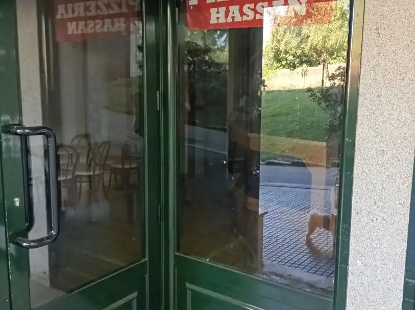 Commercial properties for rent in Cambre   with Furnished