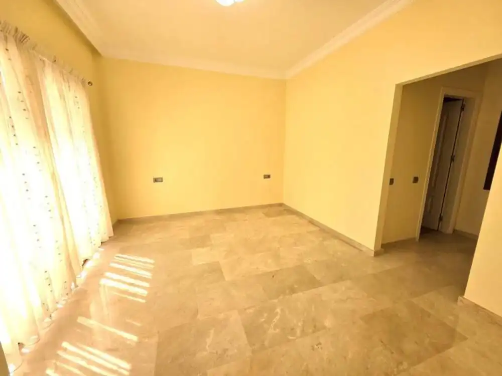 Dormitori de Casa o xalet en venda en Marbella amb Aire condicionat, Jardí privat i Terrassa