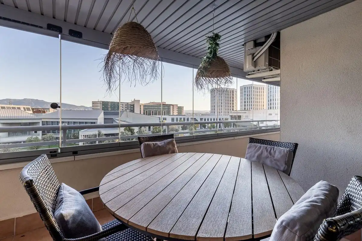 Terrasse von Wohnung zur Miete in Zaidín
