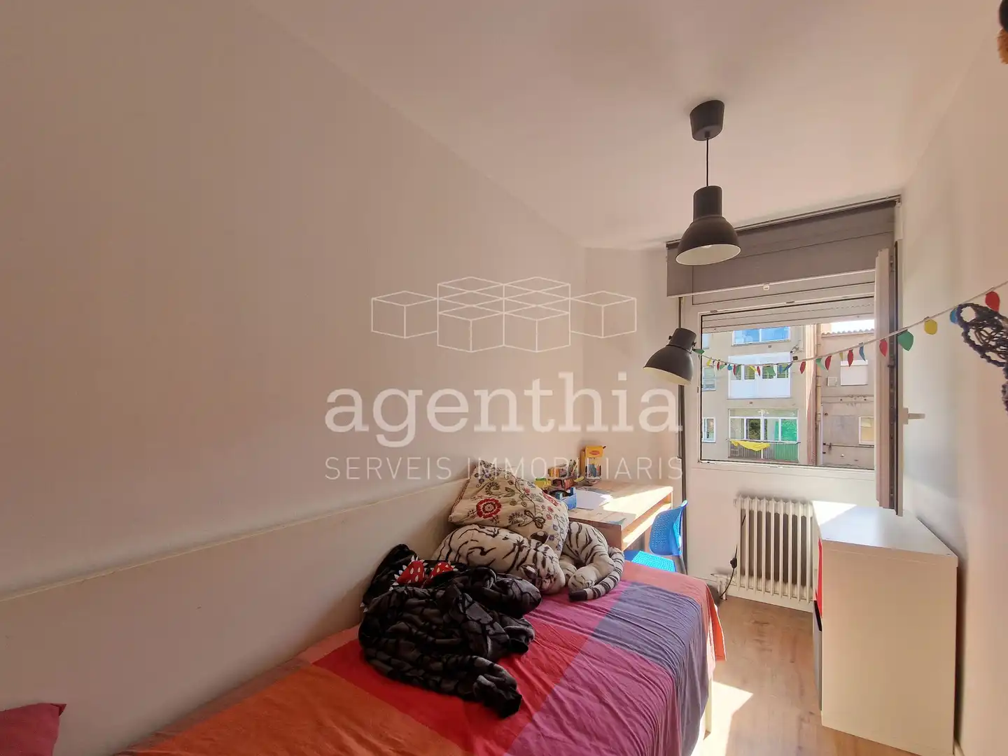 Study for sale in Girona, Girona