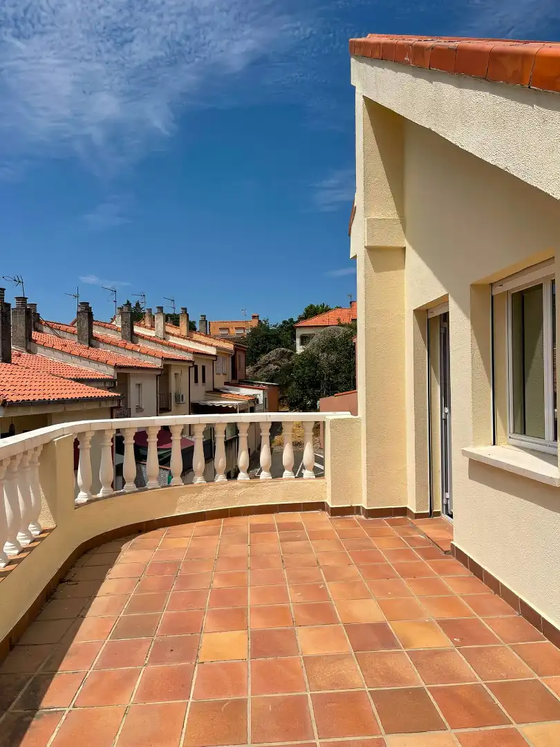 Terrassa de Casa o xalet en venda en Plasencia amb Aire condicionat, Calefacció i Jardí privat
