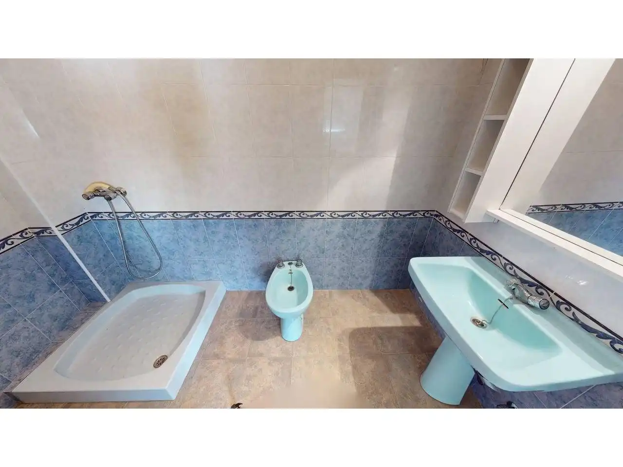 Baño de Ático en venta en Cehegín con Calefacción, Terraza y Balcón