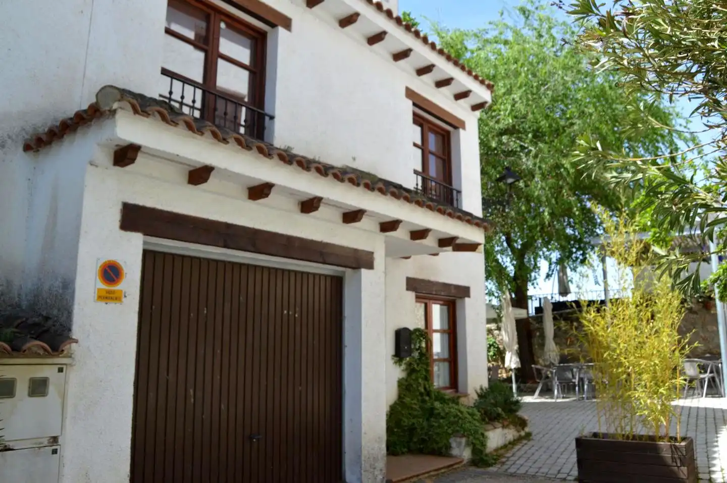Vista exterior de Casa adosada en venda en Olmeda de las Fuentes amb Calefacció i Jardí privat