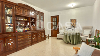 Sala d'estar de Pis en venda en  Sevilla Capital