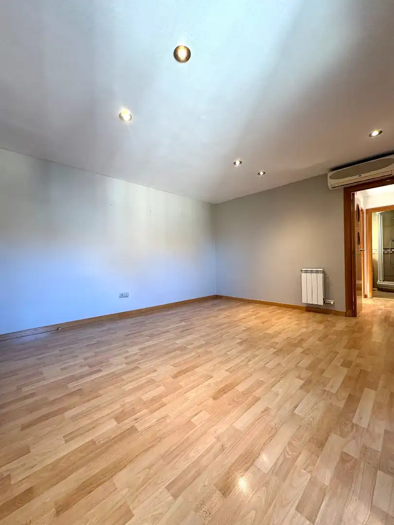 Pis en venda en Terrassa amb Aire condicionat, Calefacció i Parquet