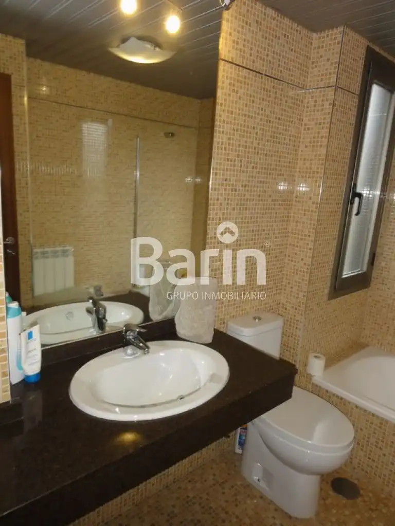 Bany de Àtic en venda en Córdoba amb Aire condicionat, Calefacció i Jardí privat
