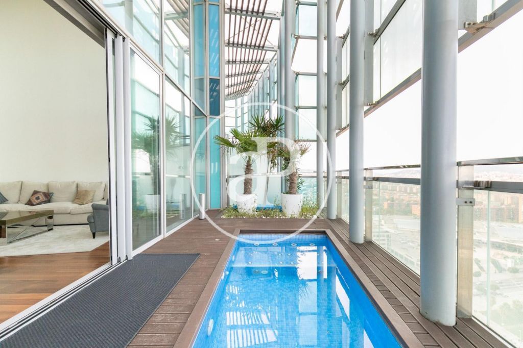 Piscina de Àtic de lloguer en  Barcelona Capital amb Aire condicionat, Calefacció i Jardí privat