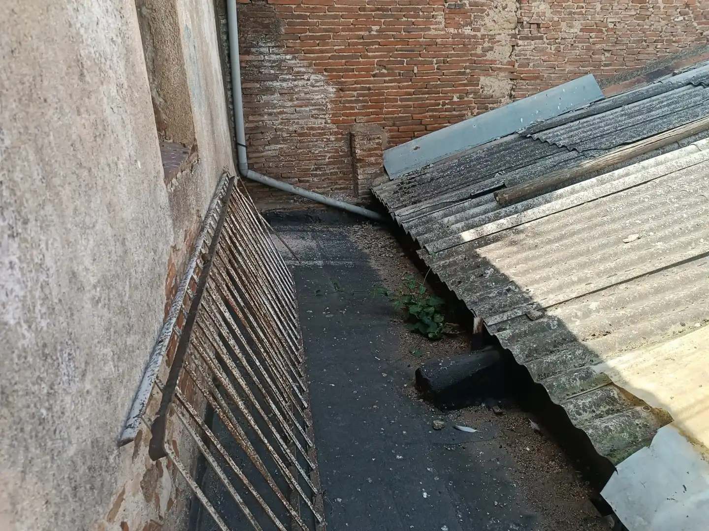 Vista exterior de Casa o xalet en venda en Santa Coloma de Farners amb Terrassa i Balcó