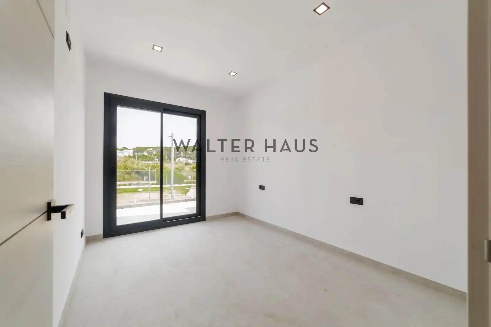 Adosado con terraza en venta en Carrer de la Selva, imagen 14