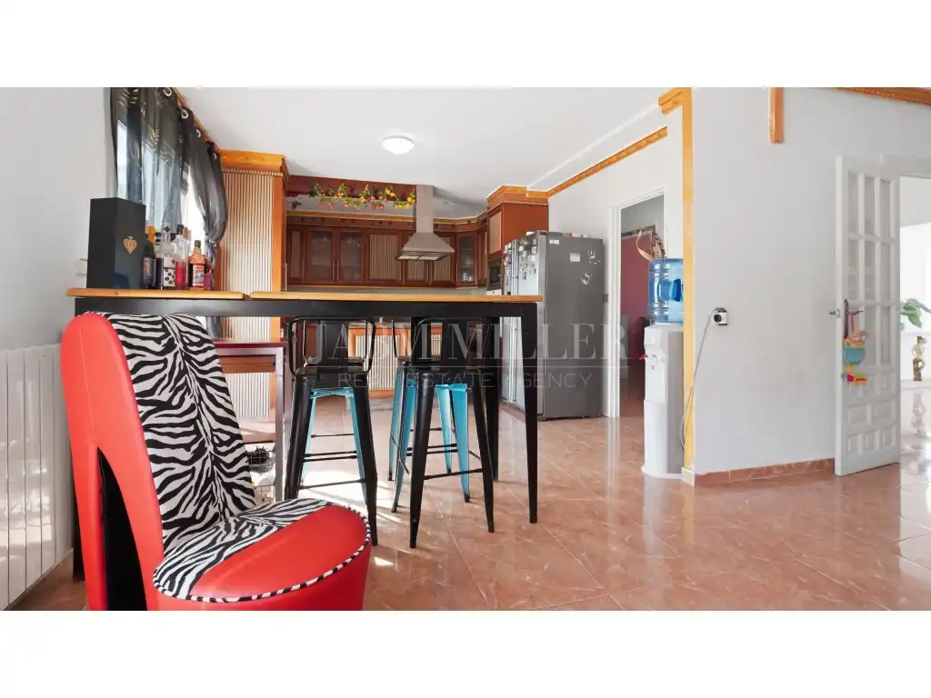 Kitchen of Houses for sale in La Huerta  